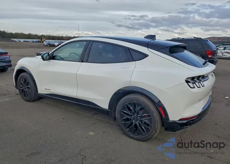 2025 Ford Mustang Mach-E Premium from USA, damaged, VIN 3FMTK3SU7SMA45179